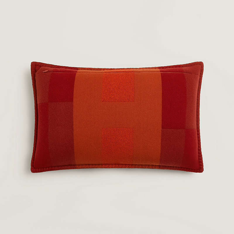 クッション 《Hオリゾン》 MM | Hermès - エルメス-公式サイト